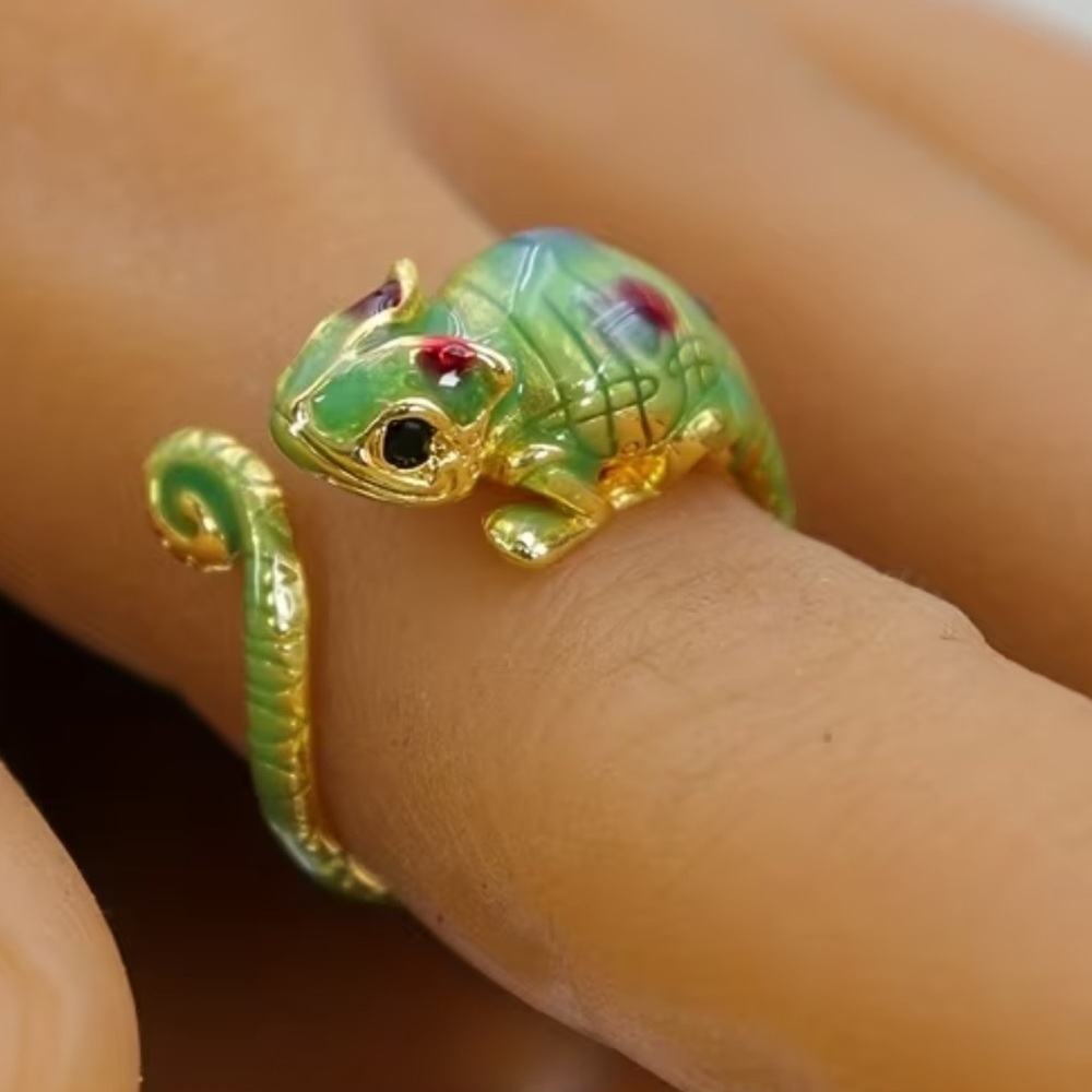 Green Chameleon Adjustable Ring. Lizard Adjustable ring. Gecko Adjustable ring